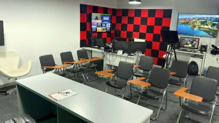 Studio Class Room